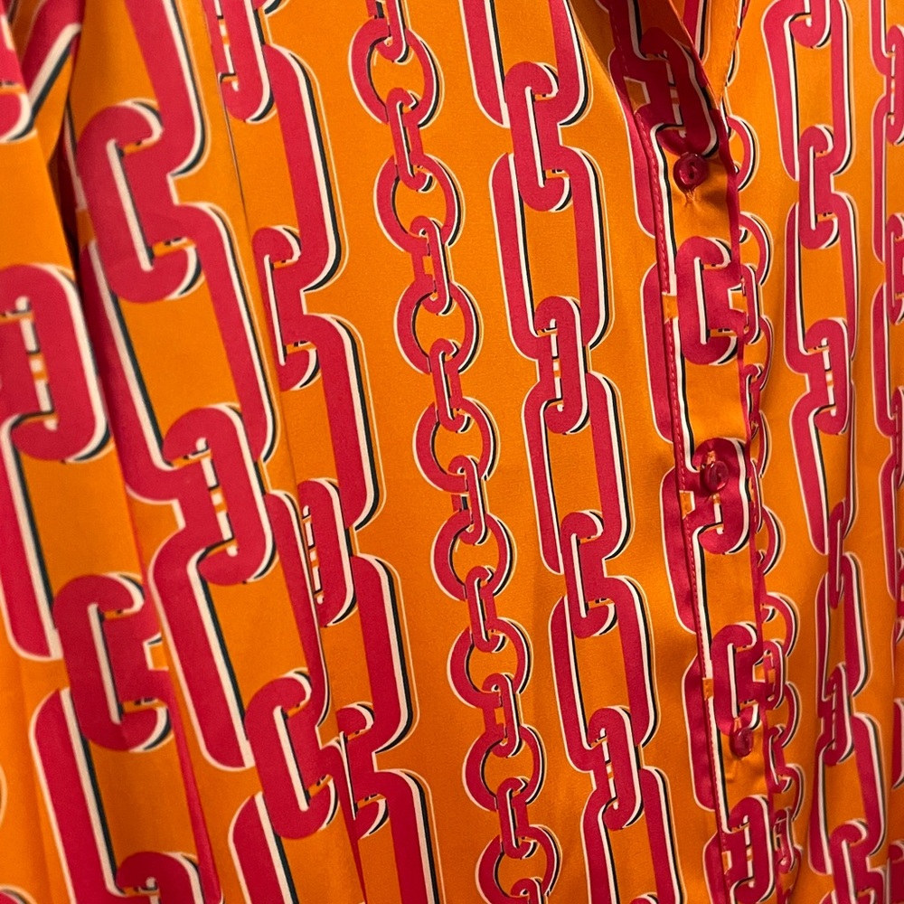 Vibrant Chain Pattern Button-Up Blouse - image 3